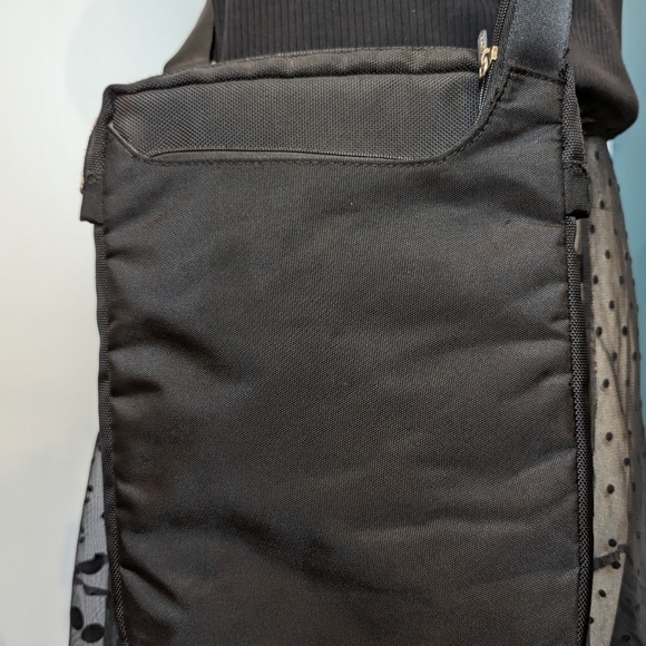 Tucano Italy Finatex Black Crossbody Shoulder Bag Unisex - Picture 6 of 7